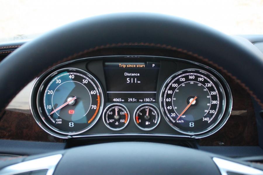  Bentley Continental GT 2010 года  (фото 16 из 57)